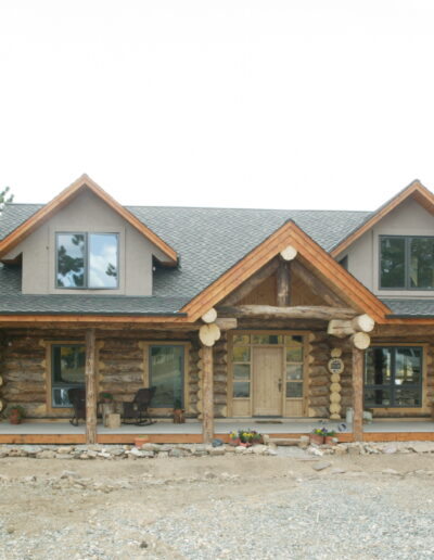 A log home front façade